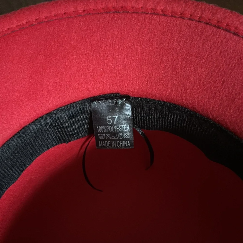 Very cute hat. - Picture 3 of 3